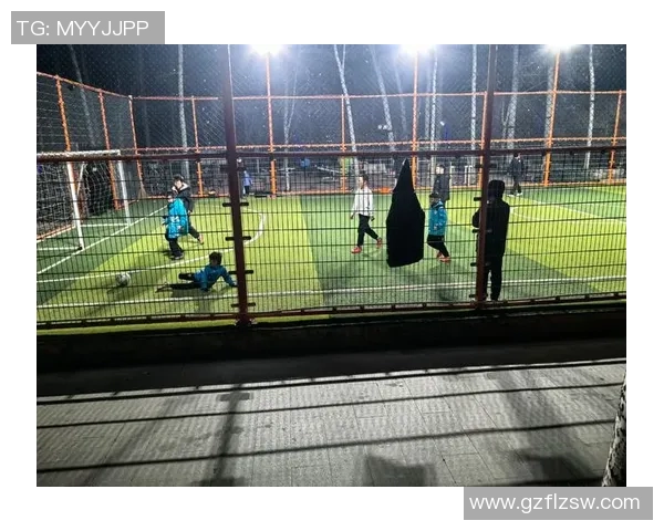 足球场拍摄球星时选择镜头的技巧与推荐解析